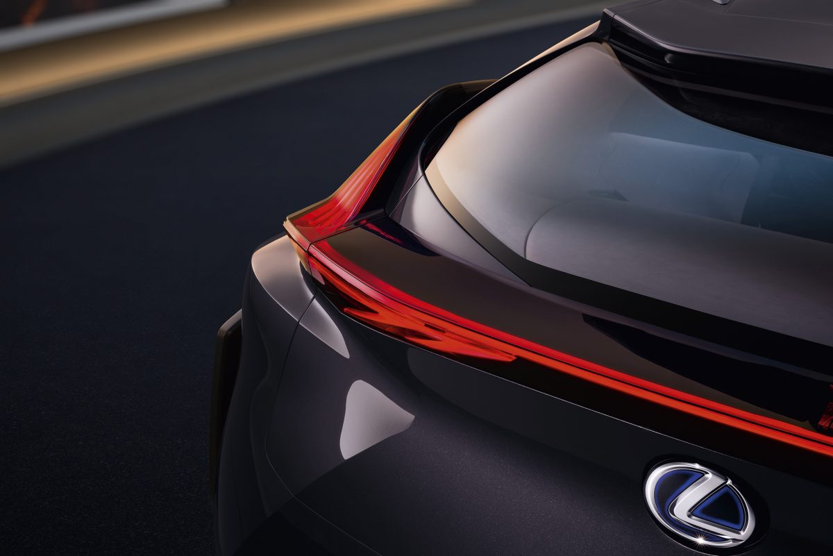 LEXUS