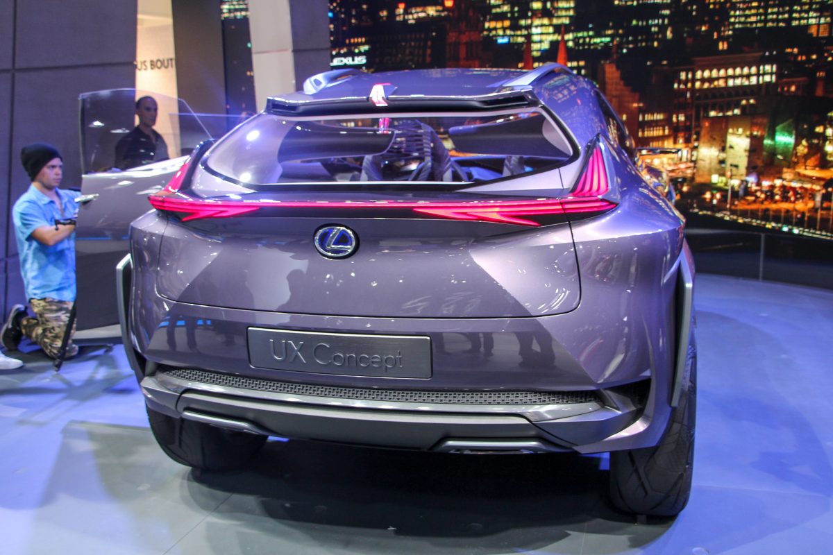 LEXUS