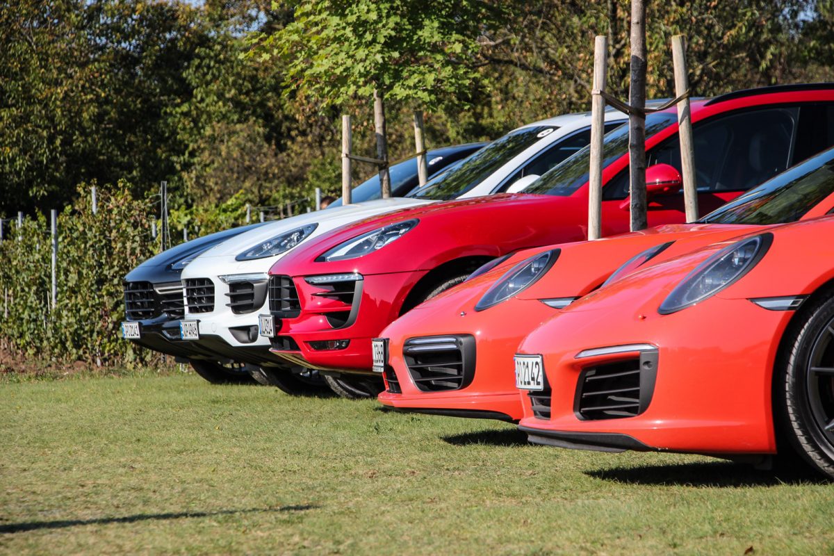 PORSCHE