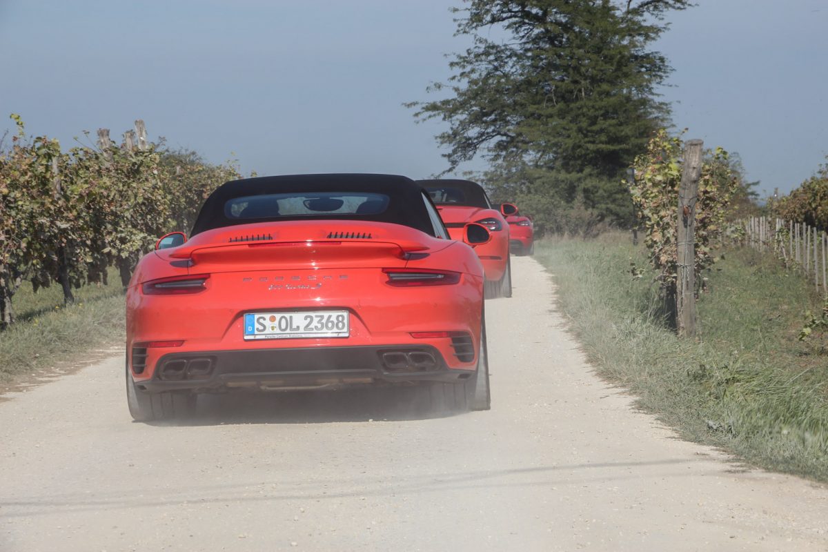 PORSCHE