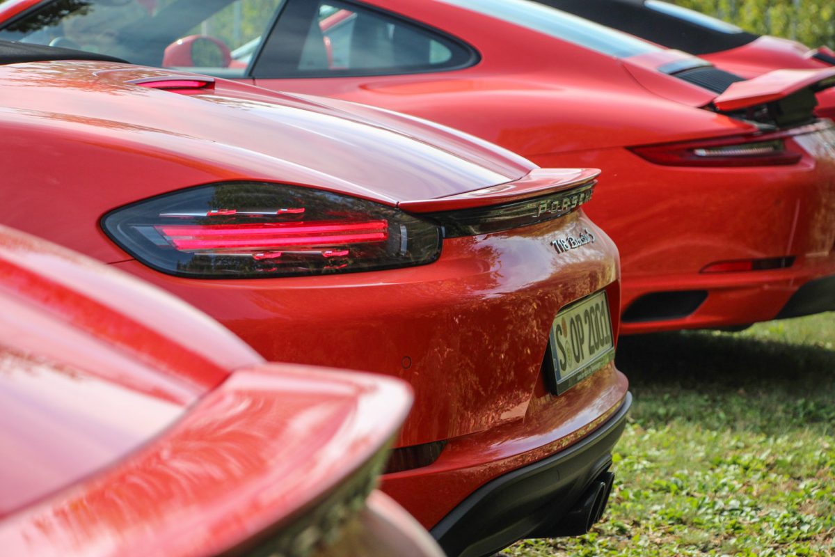 PORSCHE
