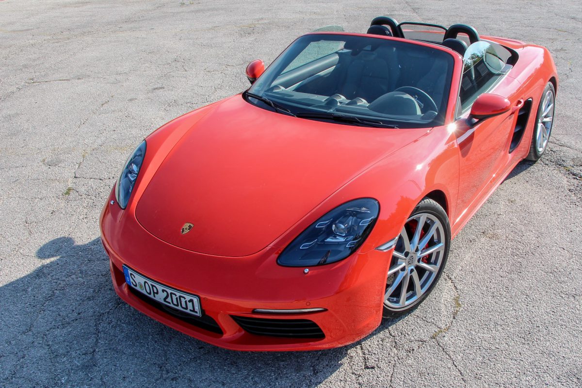 PORSCHE