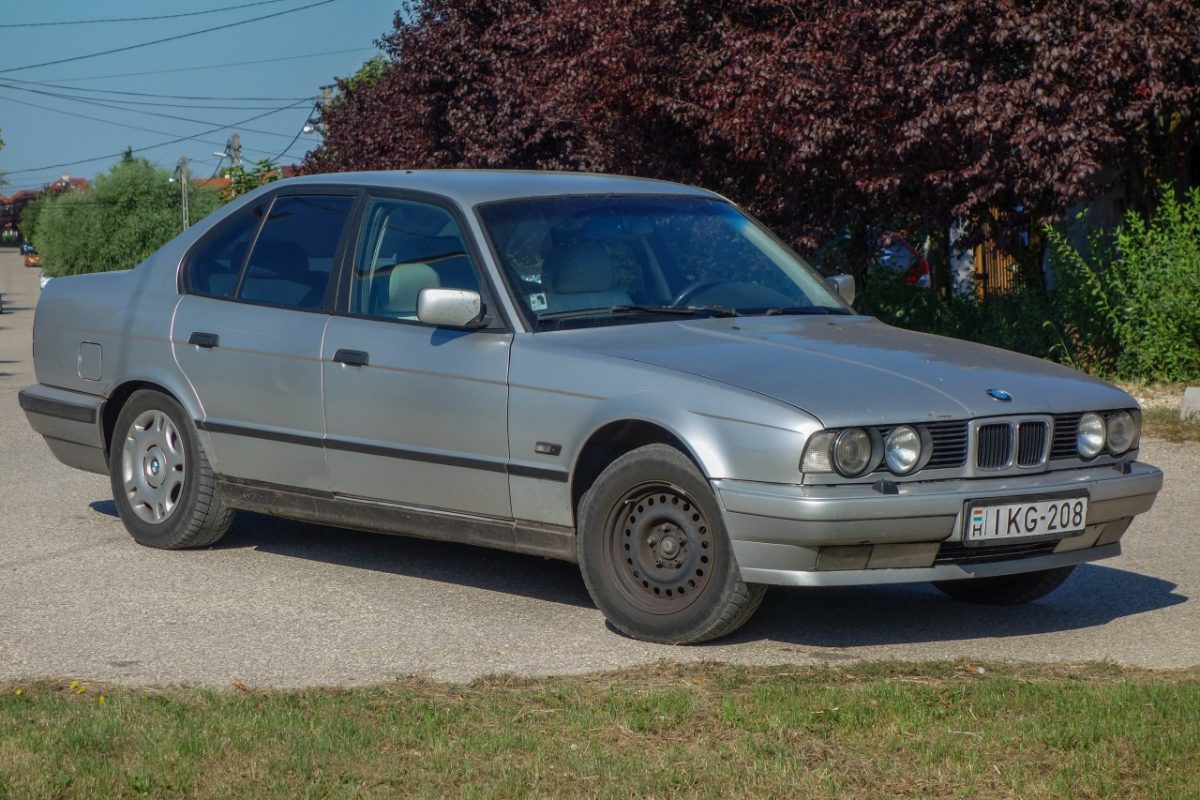 BMW 5-ÖS SOROZAT
