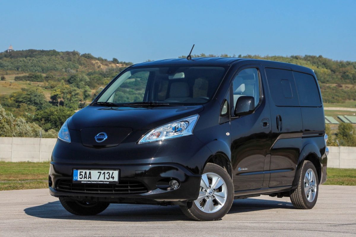 NISSAN NV200