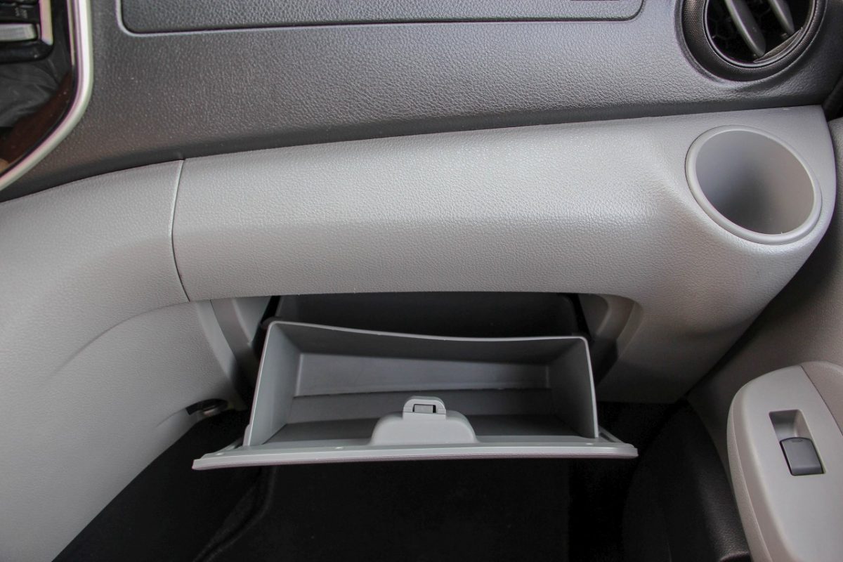 NISSAN NV200