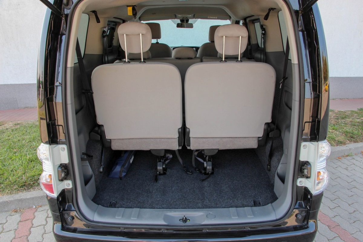 NISSAN NV200