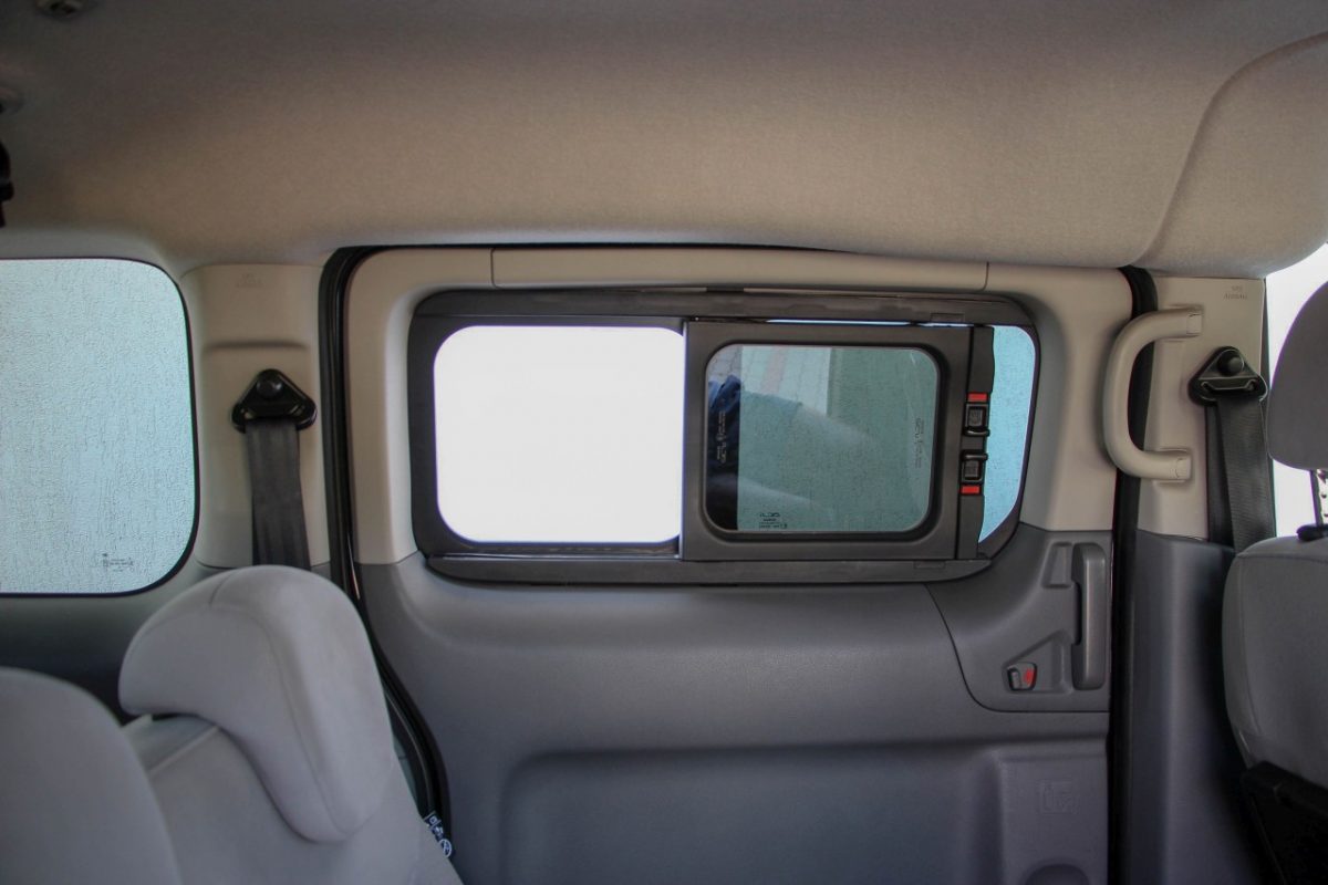 NISSAN NV200