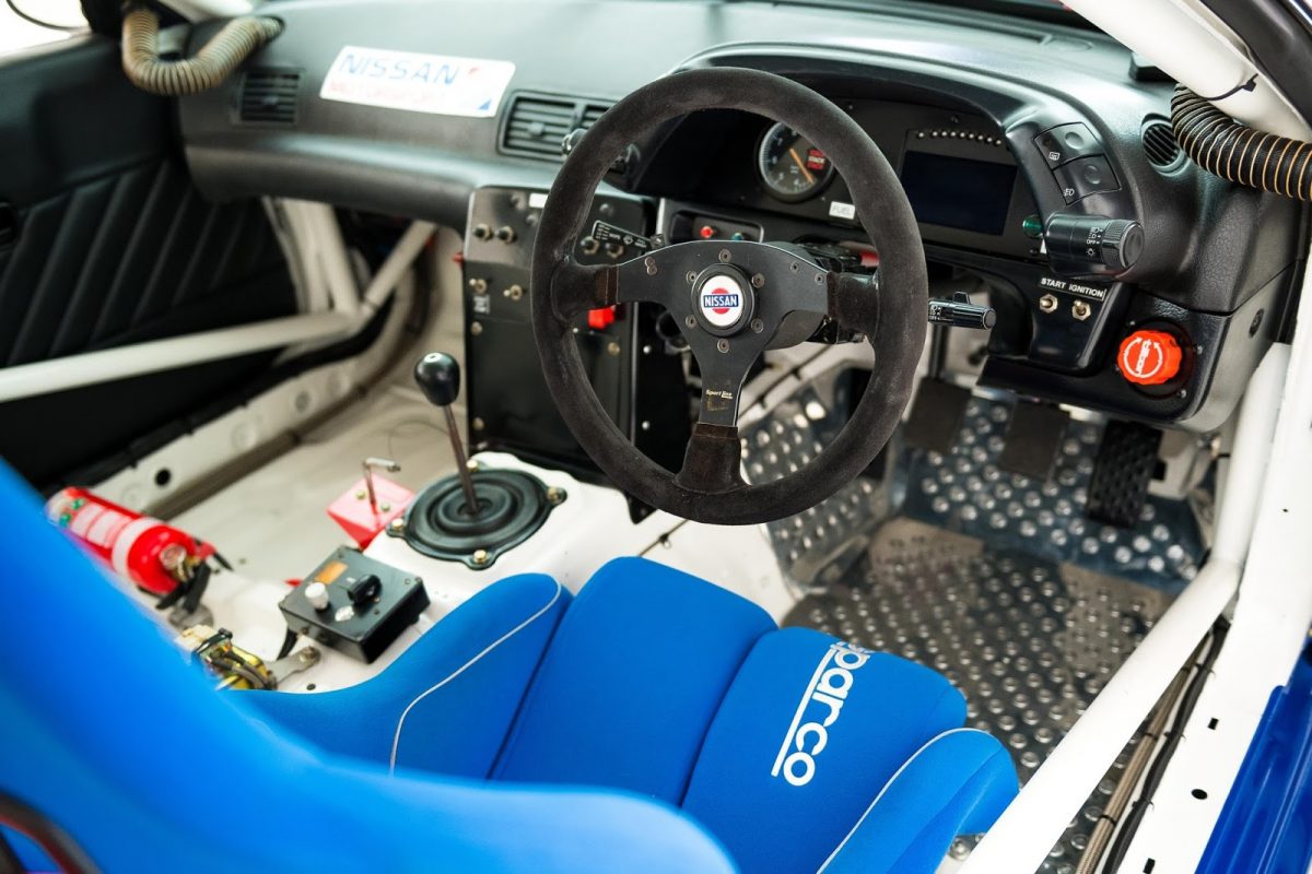 NISSAN GT-R