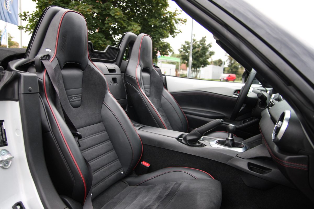 MAZDA MX-5