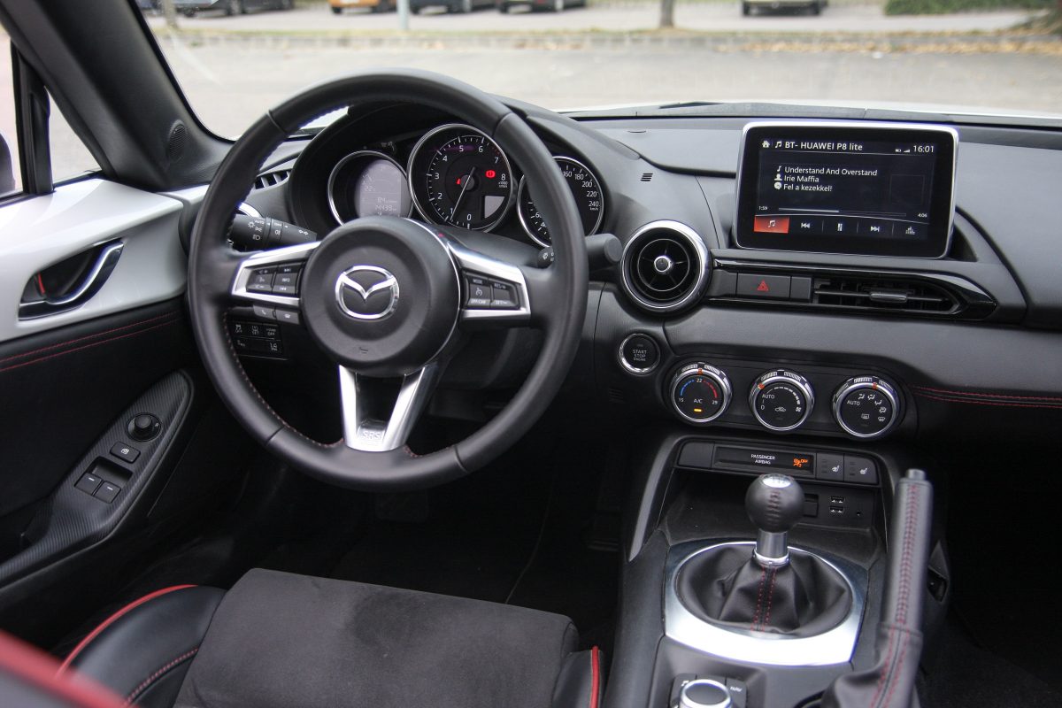 MAZDA MX-5