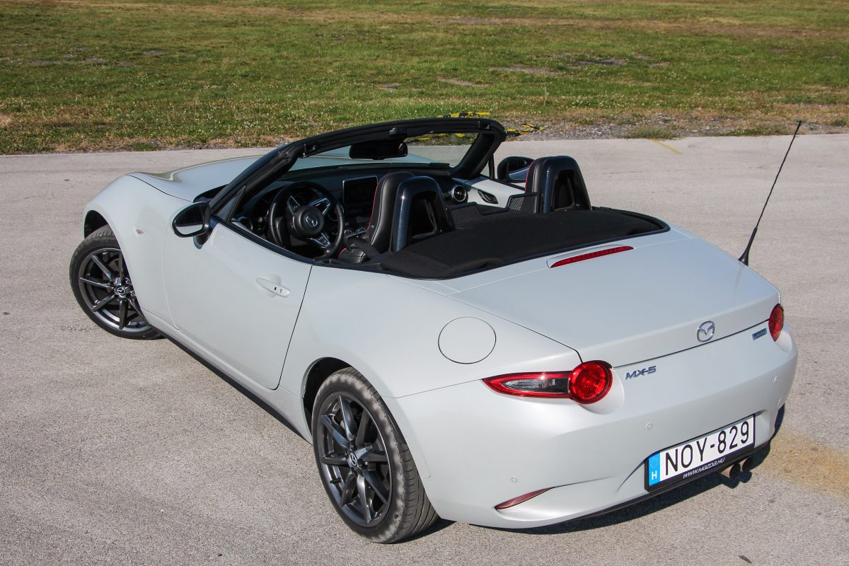 MAZDA MX-5