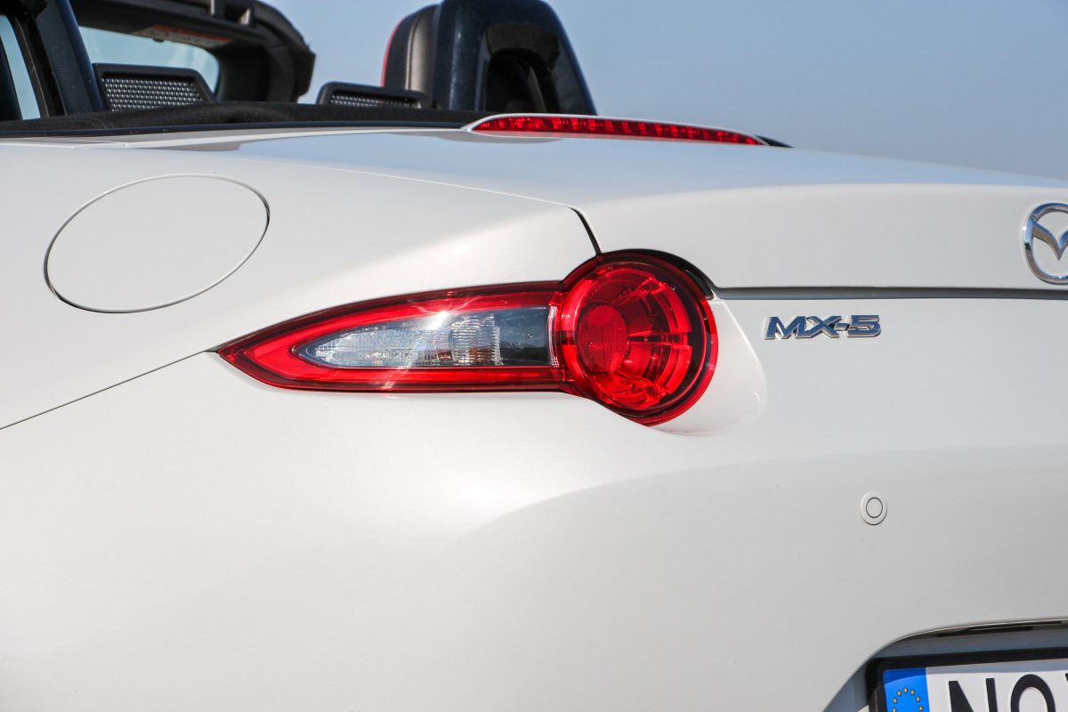 MAZDA MX-5