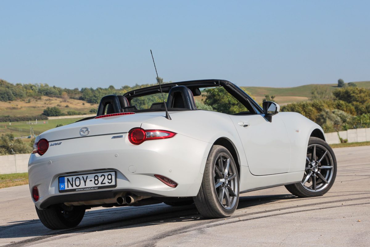 MAZDA MX-5