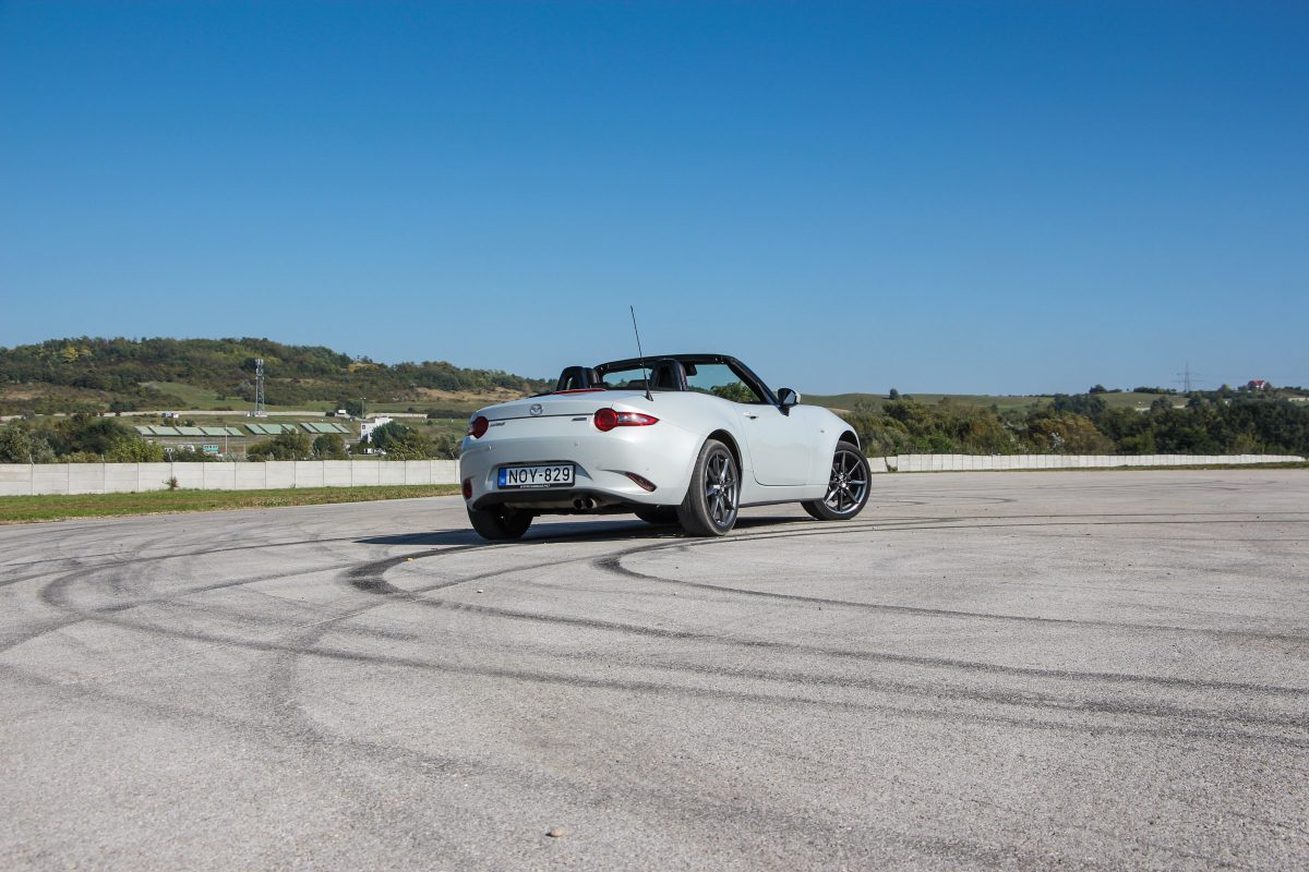 MAZDA MX-5