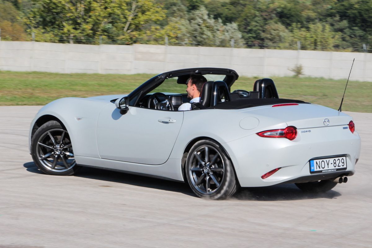 MAZDA MX-5