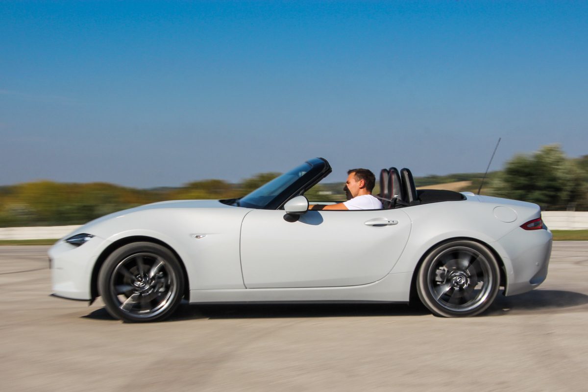 MAZDA MX-5