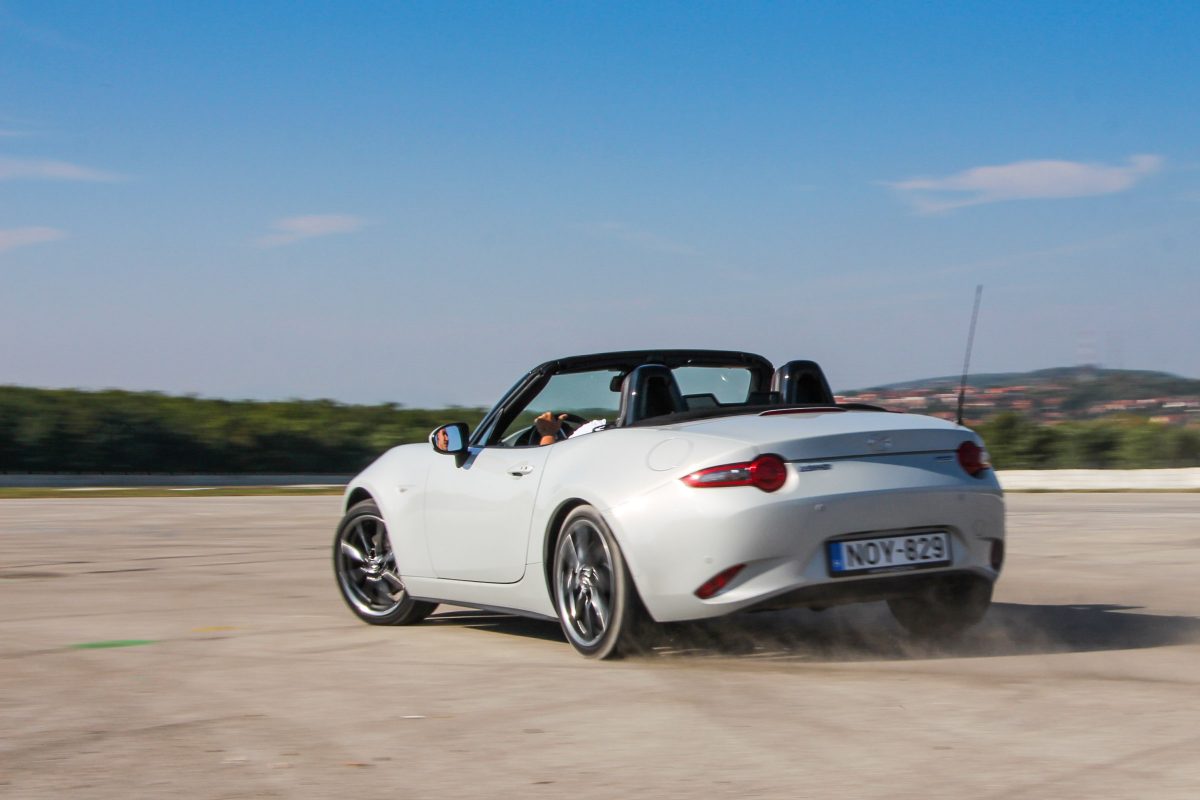 MAZDA MX-5