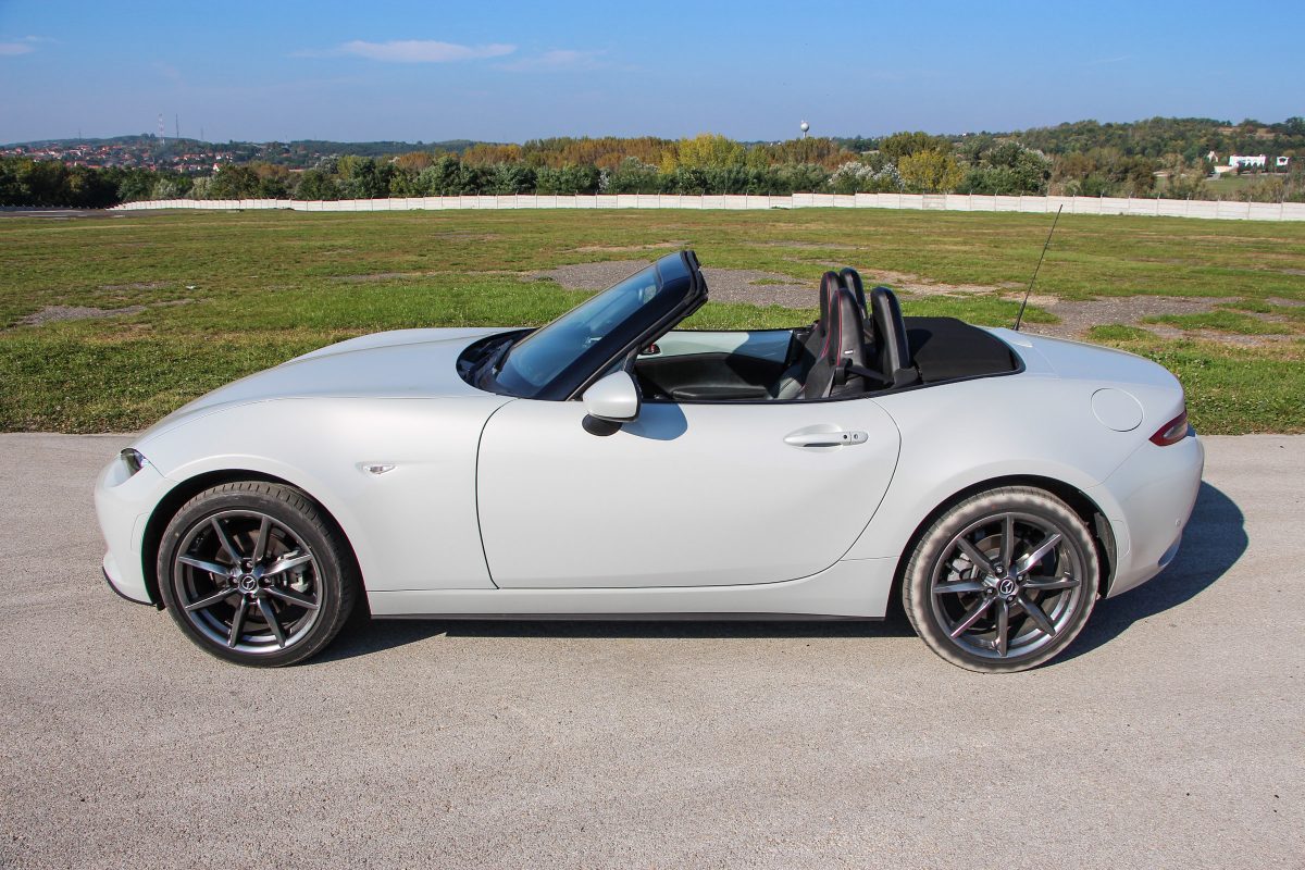 MAZDA MX-5