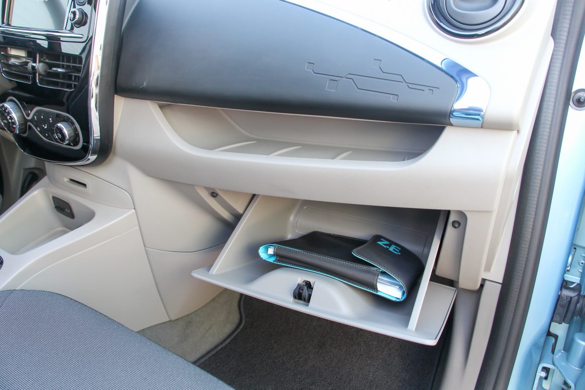 RENAULT ZOE