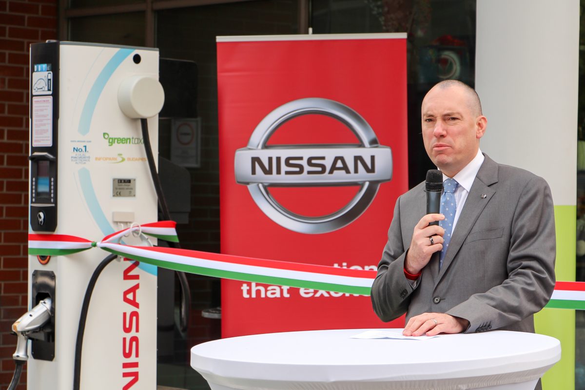 NISSAN