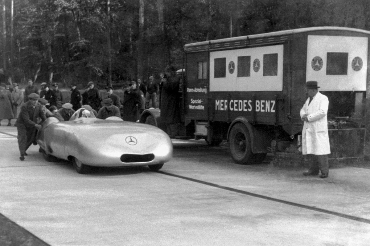 MERCEDES-BENZ