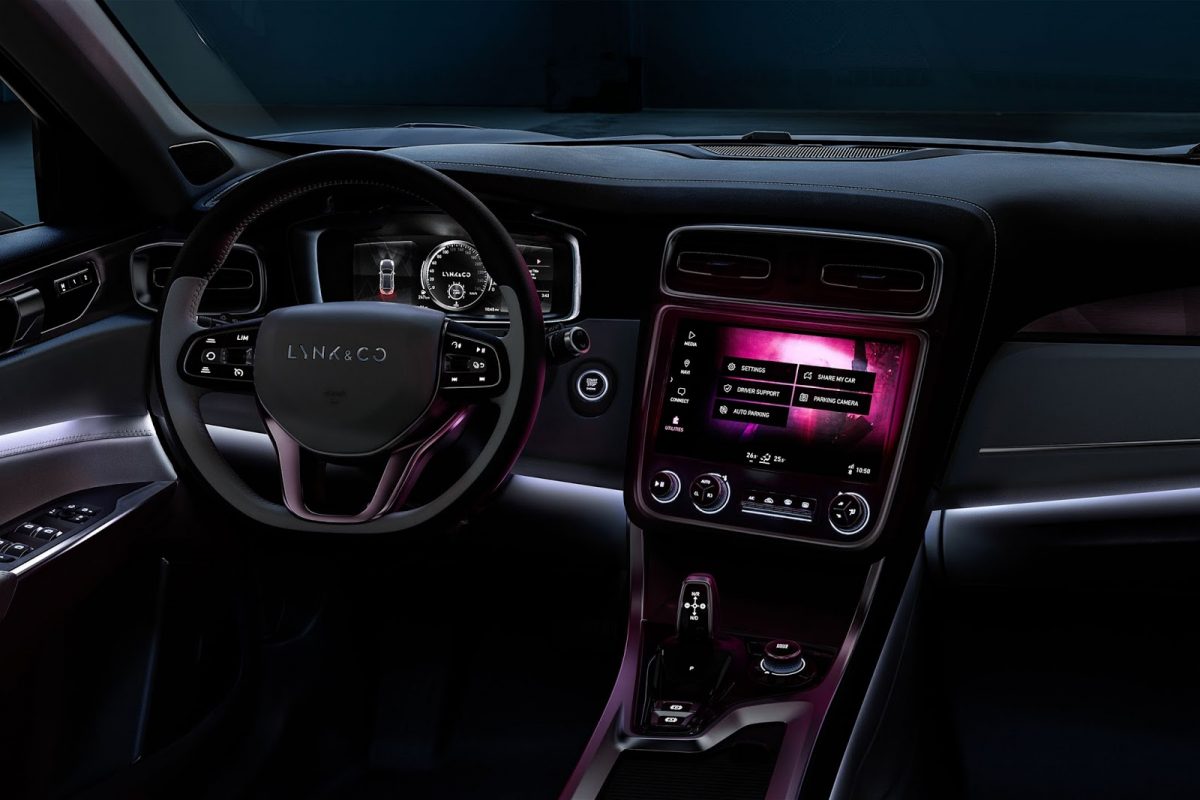 VOLVO