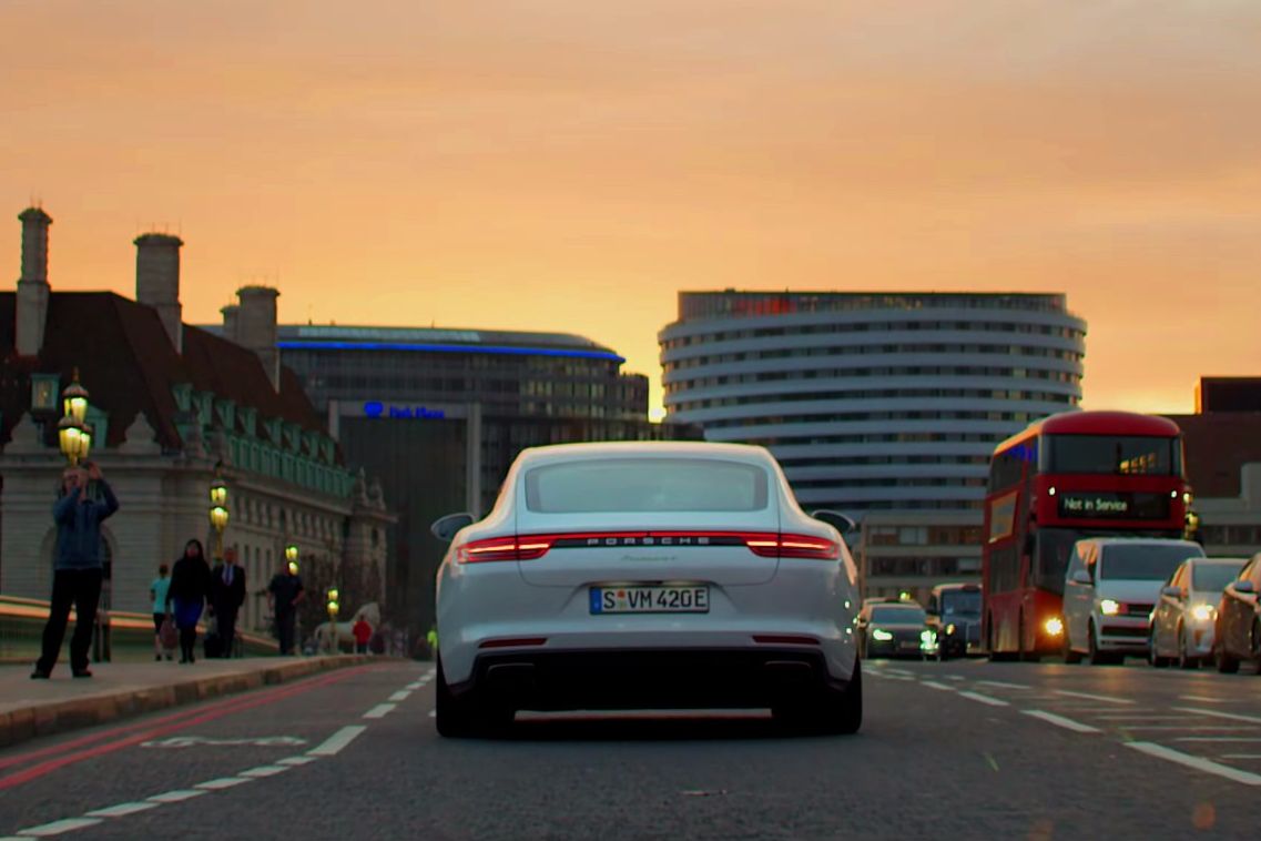PORSCHE PANAMERA