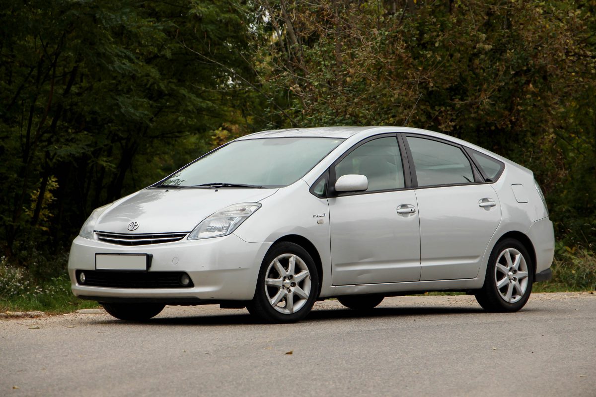 TOYOTA PRIUS