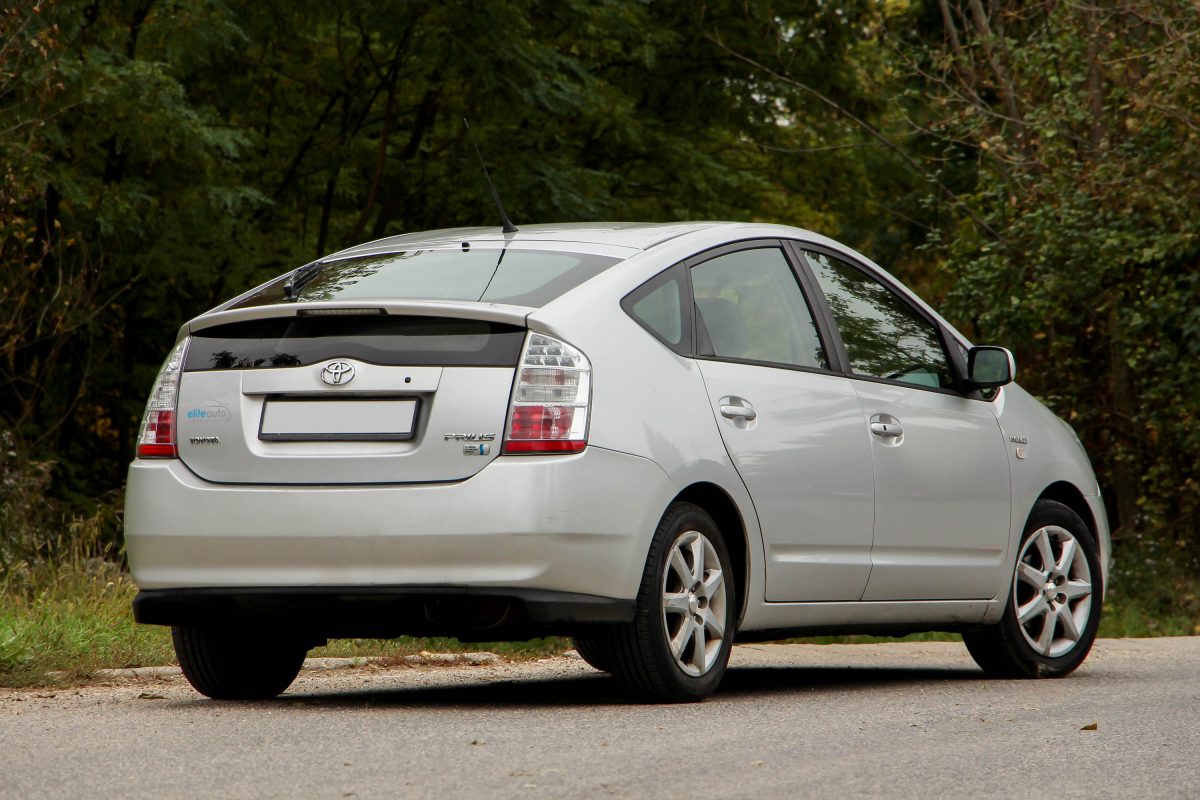 TOYOTA PRIUS