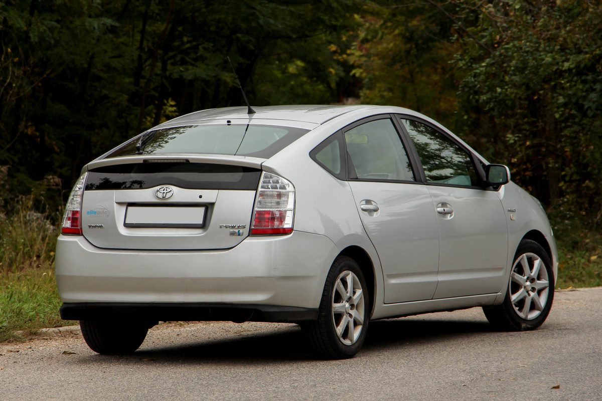 TOYOTA PRIUS