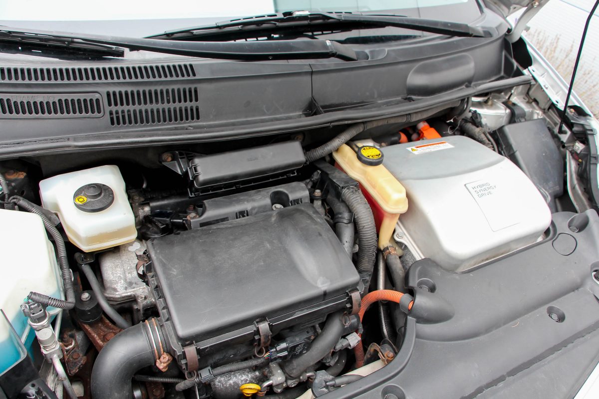 TOYOTA PRIUS