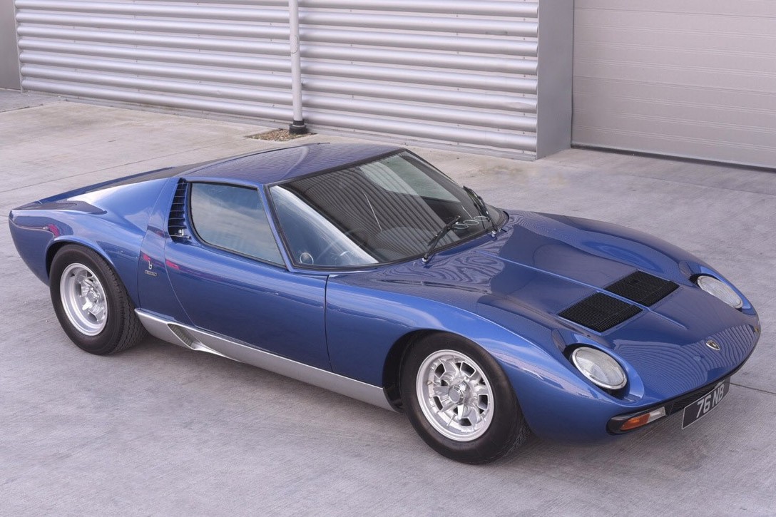 LAMBORGHINI MIURA