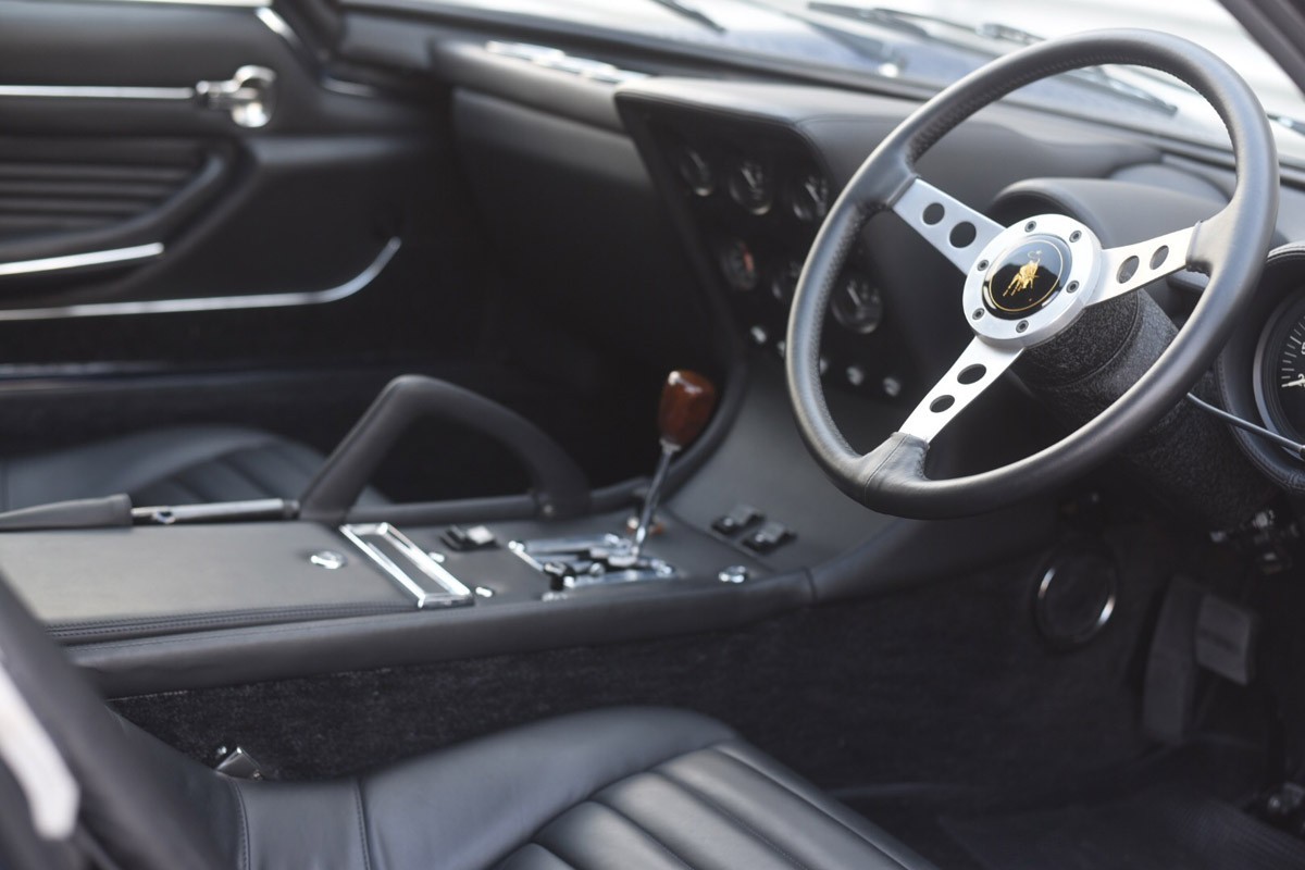 LAMBORGHINI MIURA
