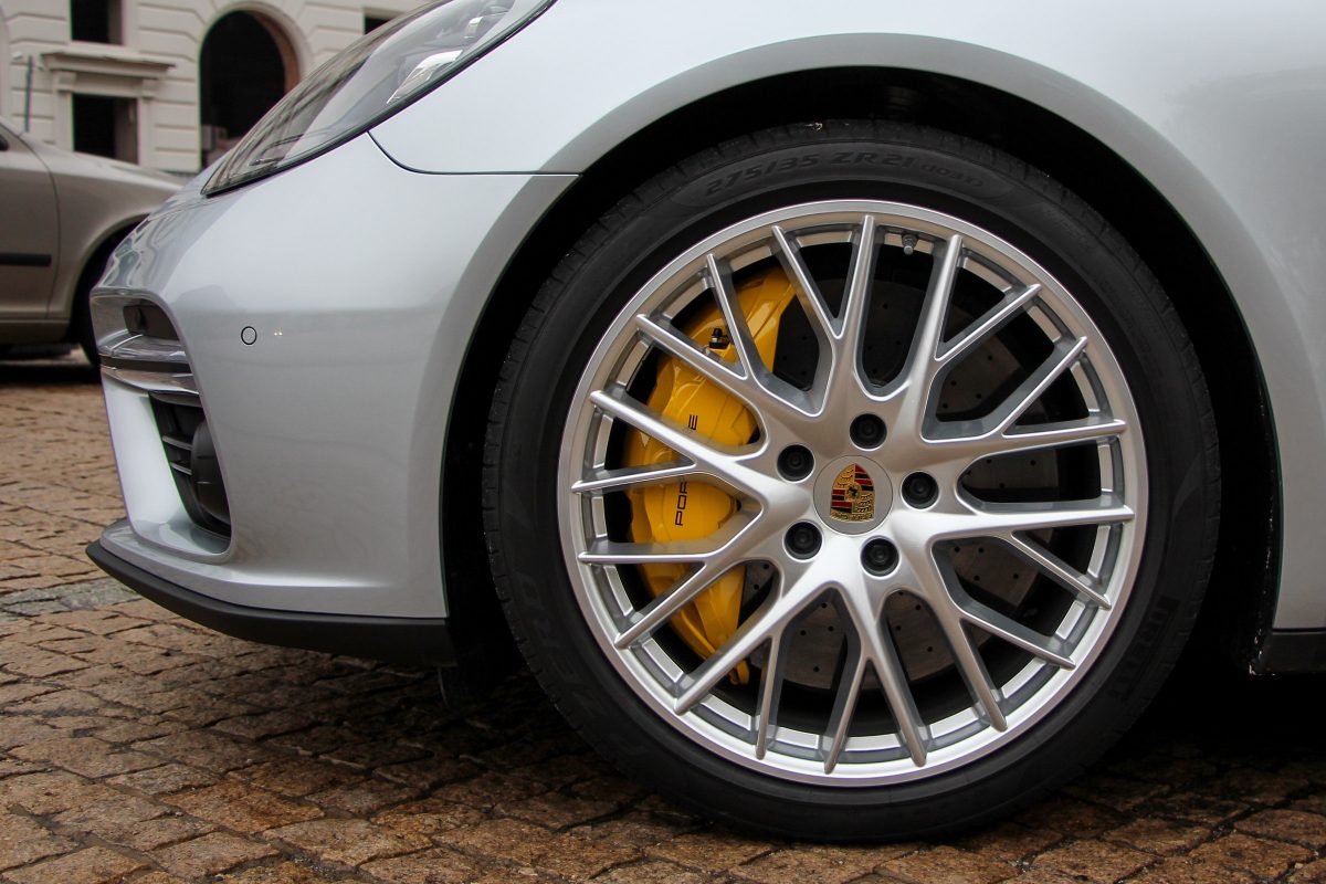 PORSCHE PANAMERA
