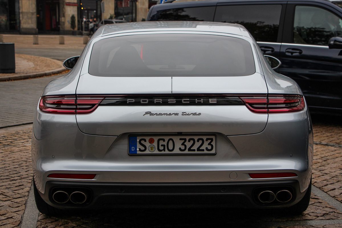 PORSCHE PANAMERA