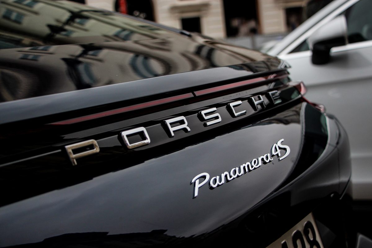 PORSCHE PANAMERA