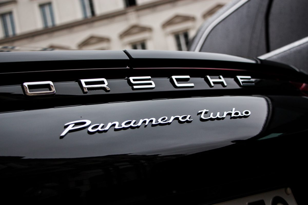 PORSCHE PANAMERA