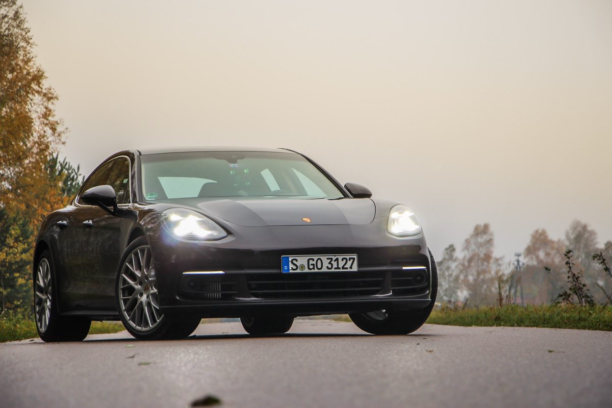 PORSCHE PANAMERA