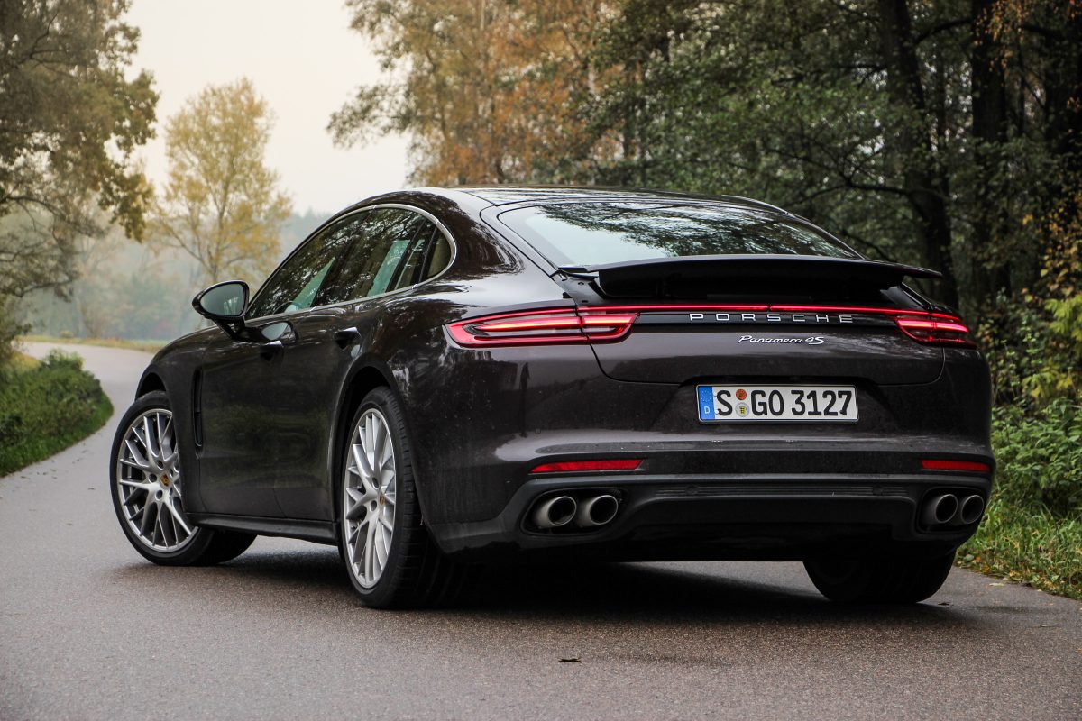PORSCHE PANAMERA