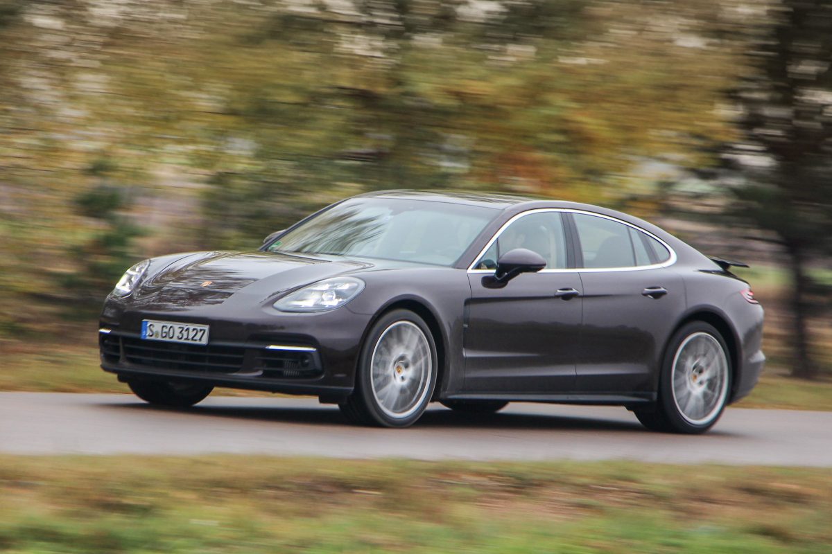 PORSCHE PANAMERA