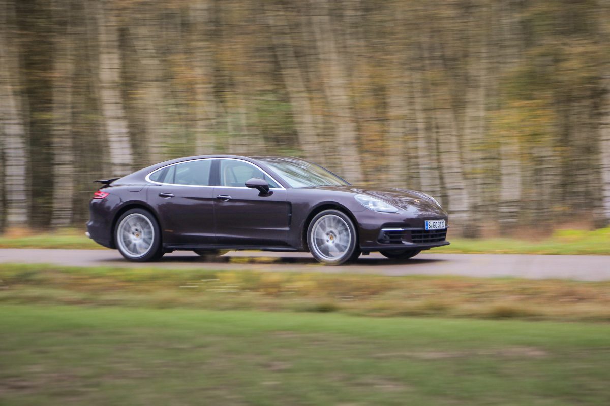 PORSCHE PANAMERA