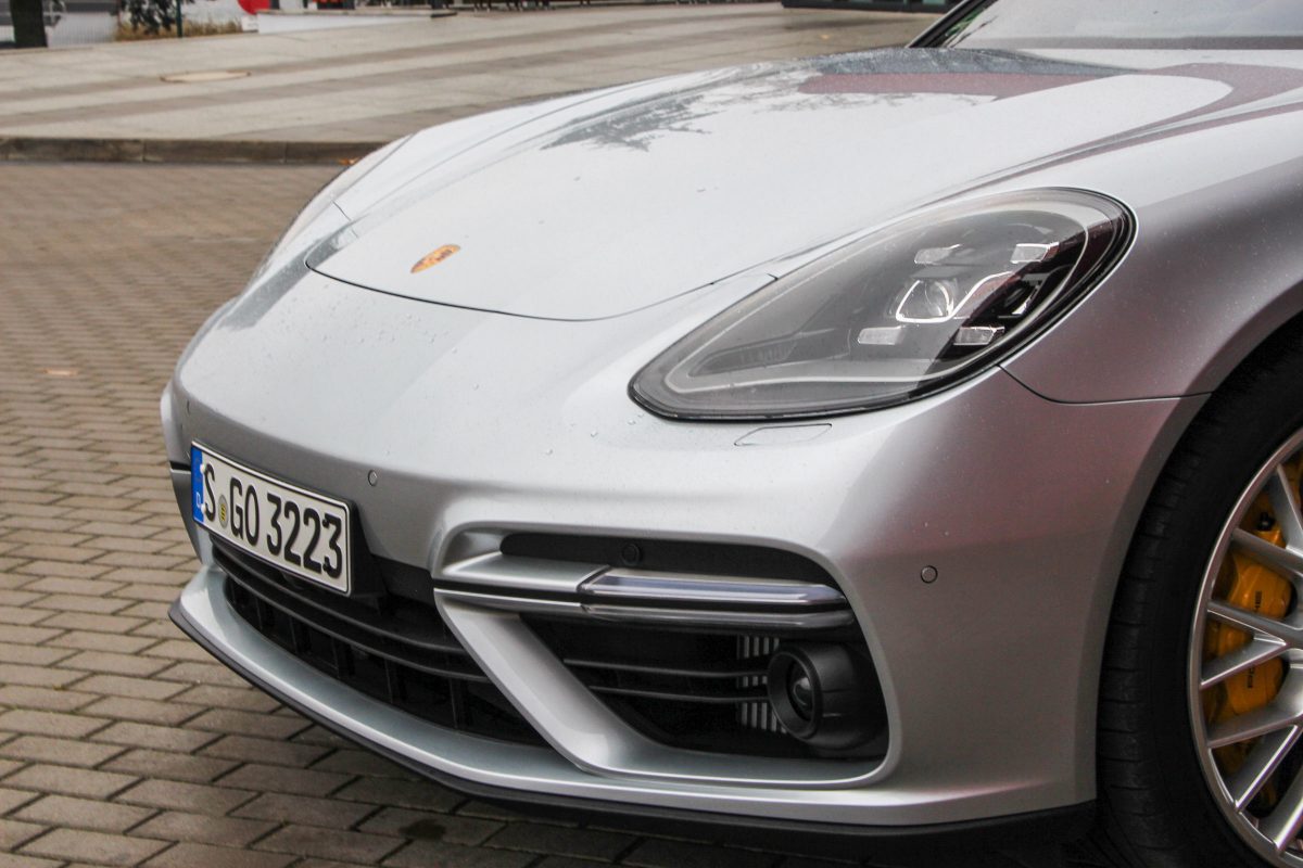 PORSCHE PANAMERA