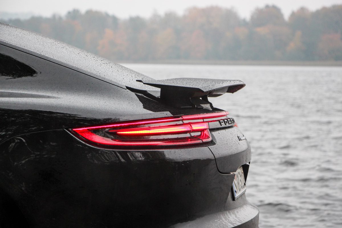 PORSCHE PANAMERA