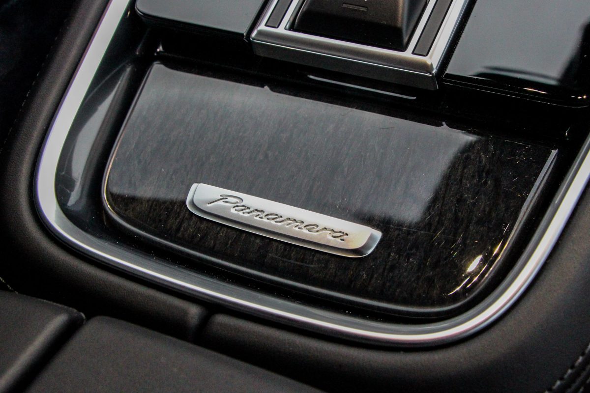 PORSCHE PANAMERA