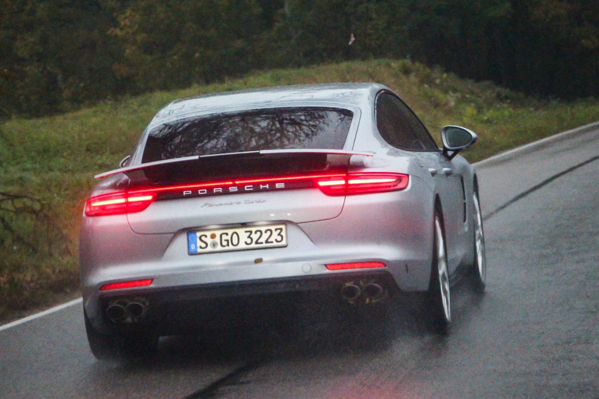 PORSCHE PANAMERA