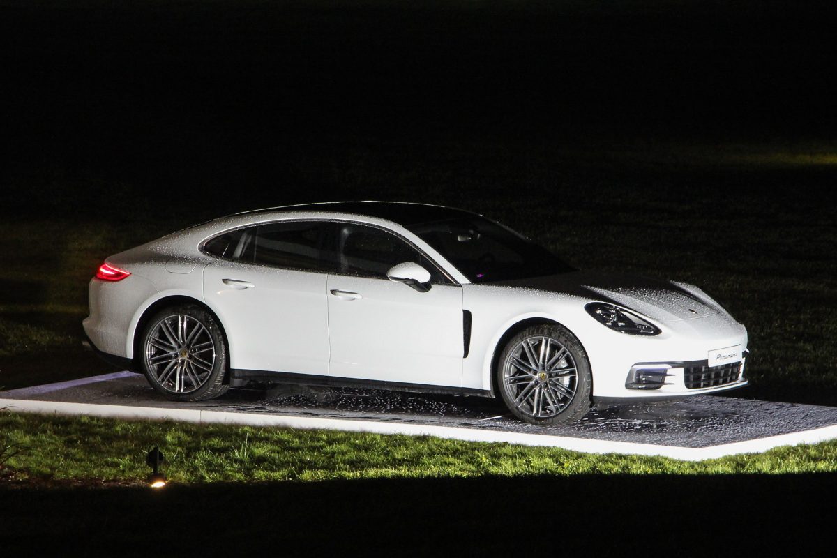 PORSCHE PANAMERA