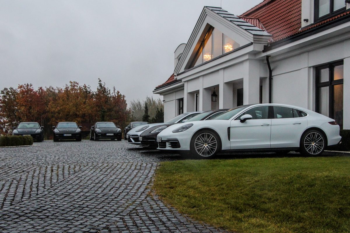 PORSCHE PANAMERA