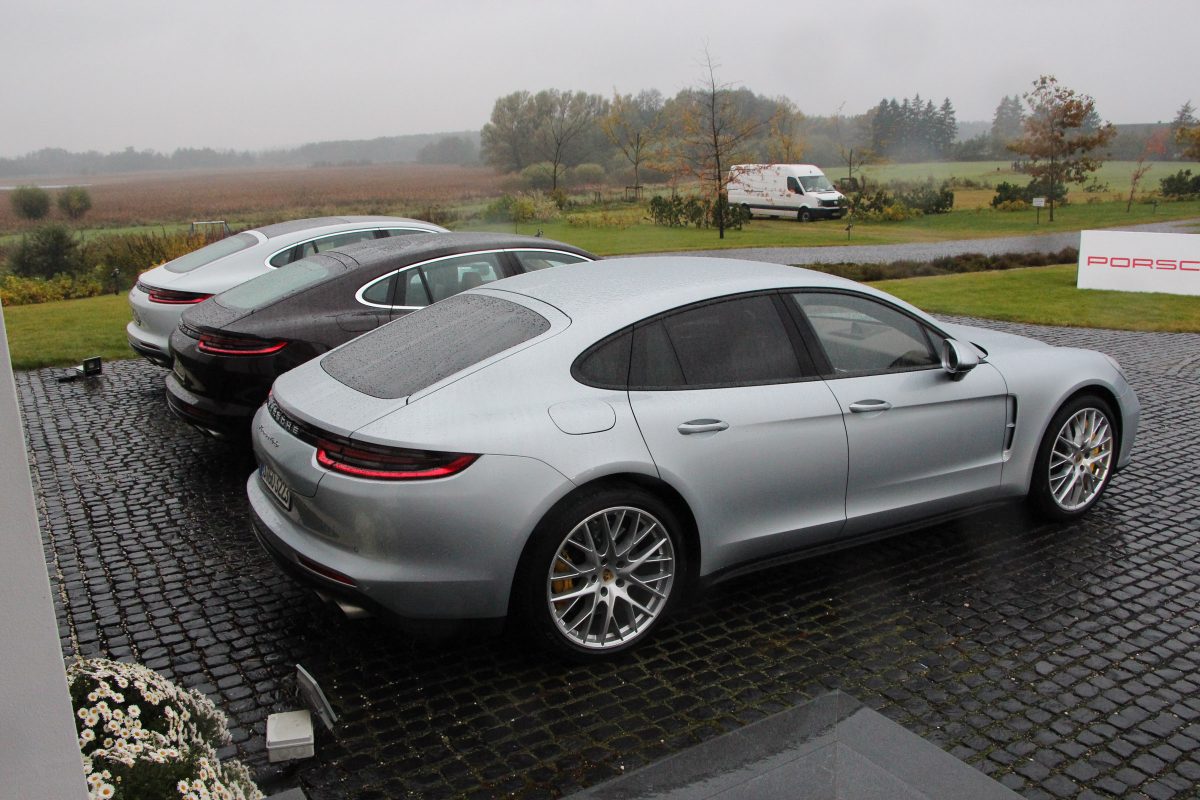 PORSCHE PANAMERA