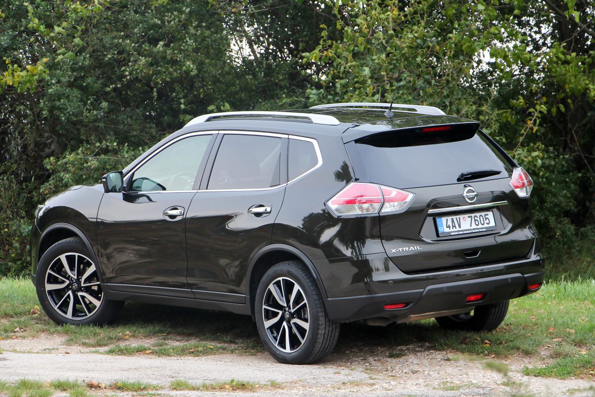 NISSAN X-TRAIL