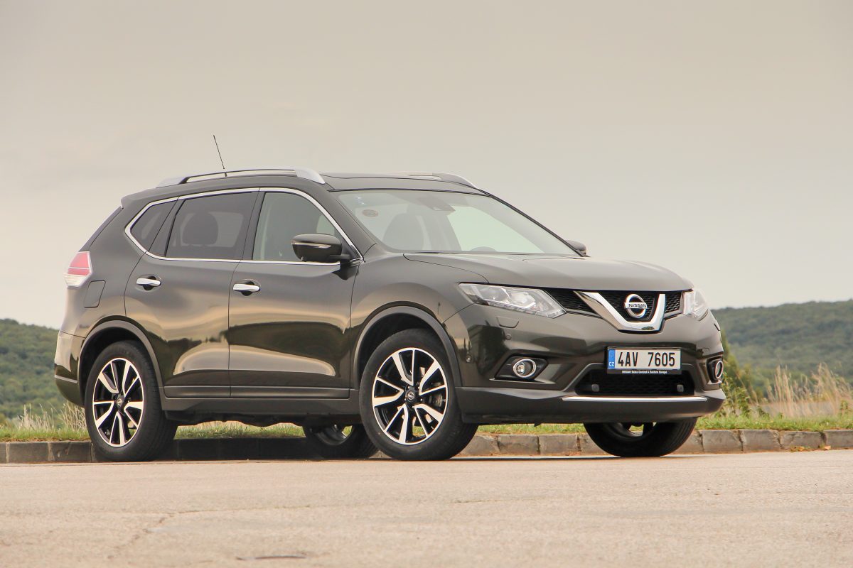 NISSAN X-TRAIL